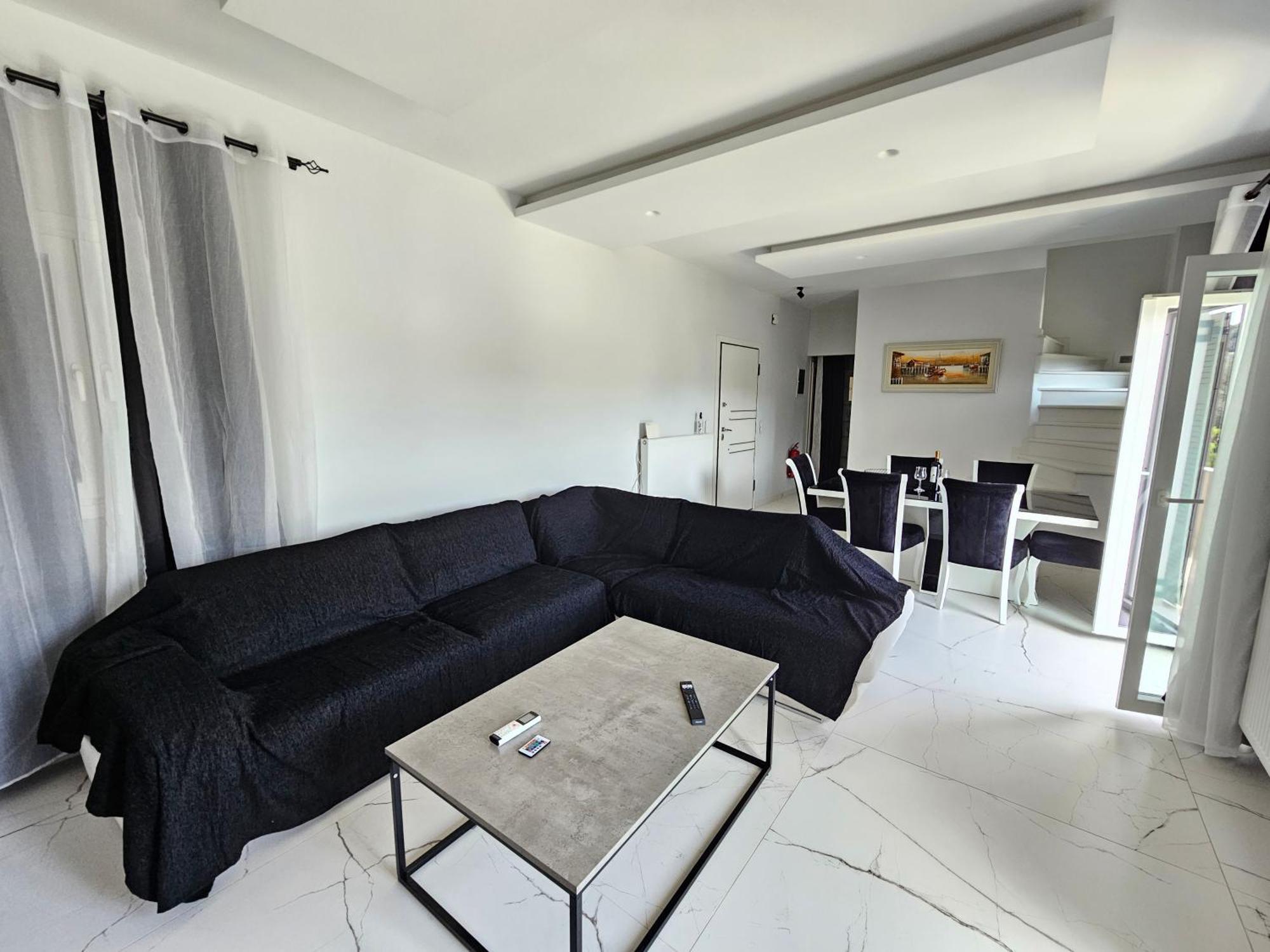 Grey Luxury House Lägenhet Ypsos Exteriör bild