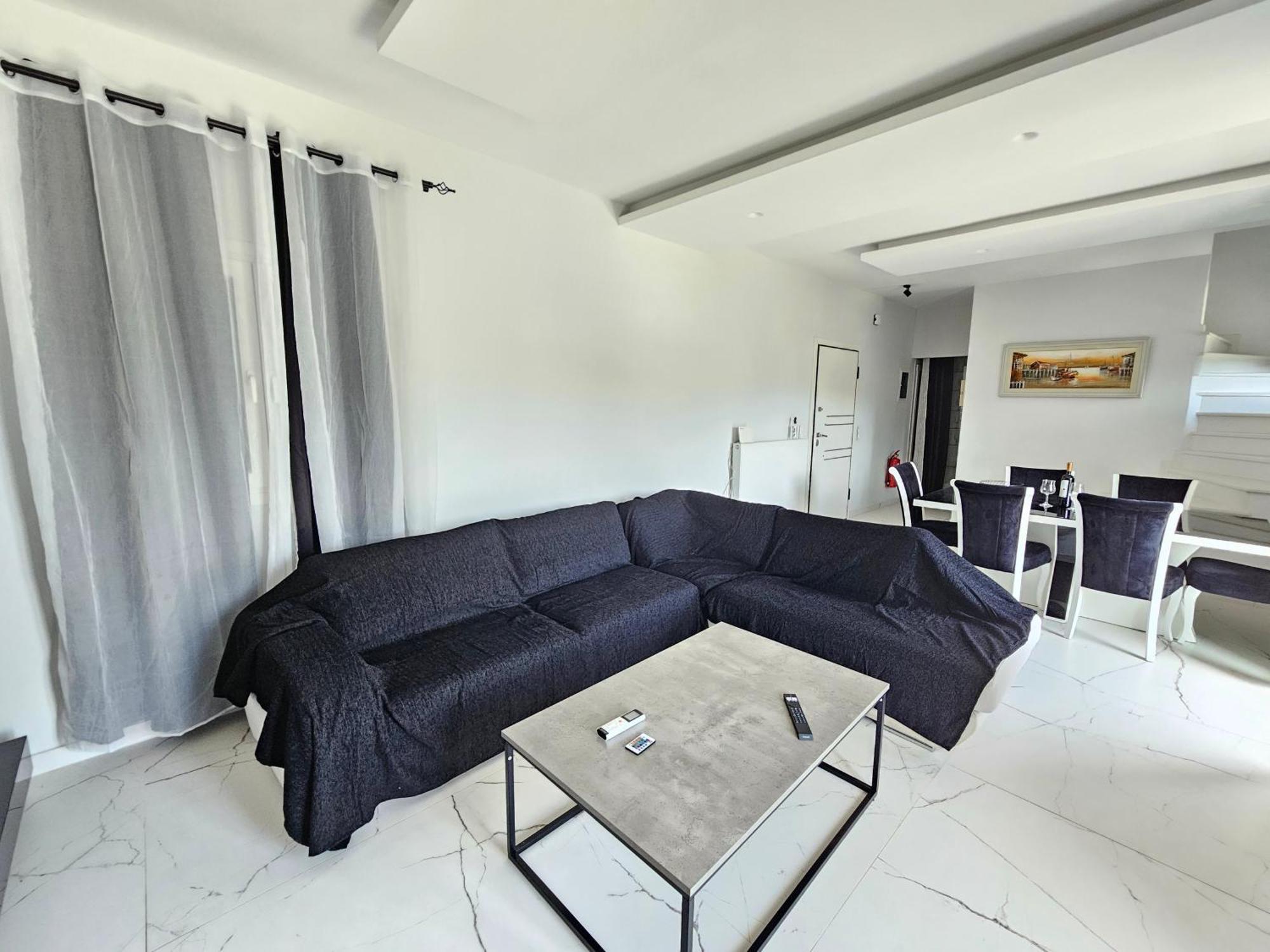 Grey Luxury House Lägenhet Ypsos Exteriör bild